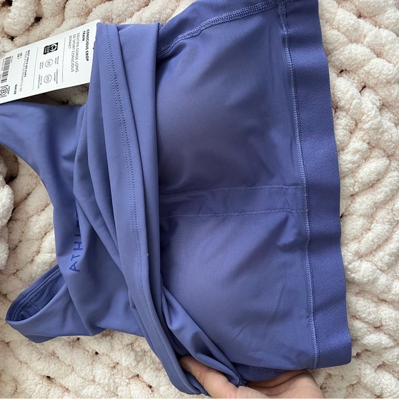 Athleta Power of She crop tank - Picture 4 of 5